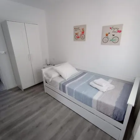 Apartamentos La Capilla Villanueva De Arosa Exterior photo